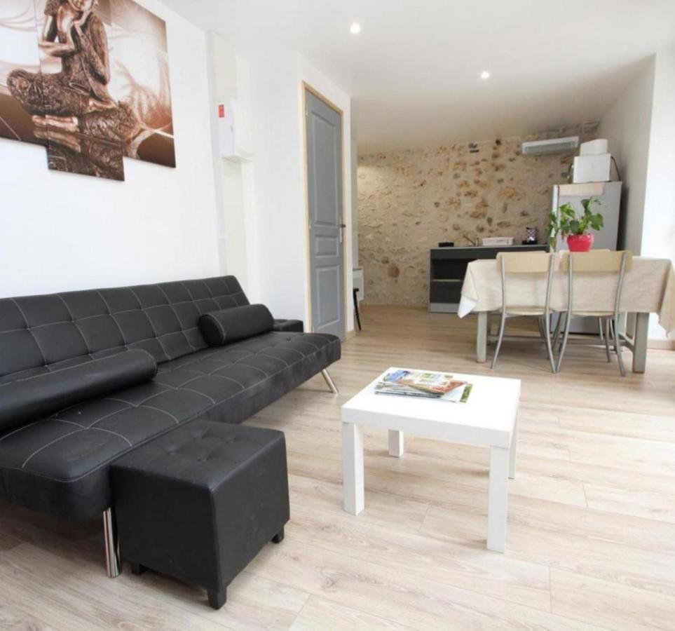 Bryan Apartment แซงต์-ฌอง-ออง-รัวยองส์ ภายนอก รูปภาพ
